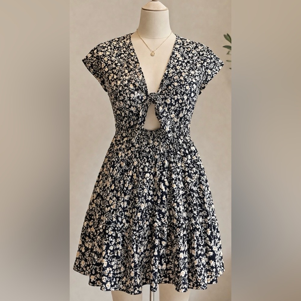 Apricot Floral Tie-Front Cut-Out Mini Dress - Size 8